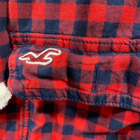 Red Plaid Hollister shirt with hood. - Picture 5 of 5